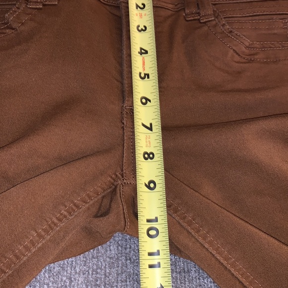 Democracy Jeans - Picture 6 of 7